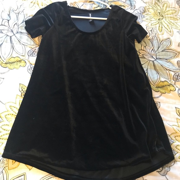 Tops - Agnes and Dora velvet tunic